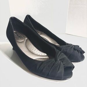 Authentic Coach and Four Peep Toe Kitten Pump Heels Size 7.5